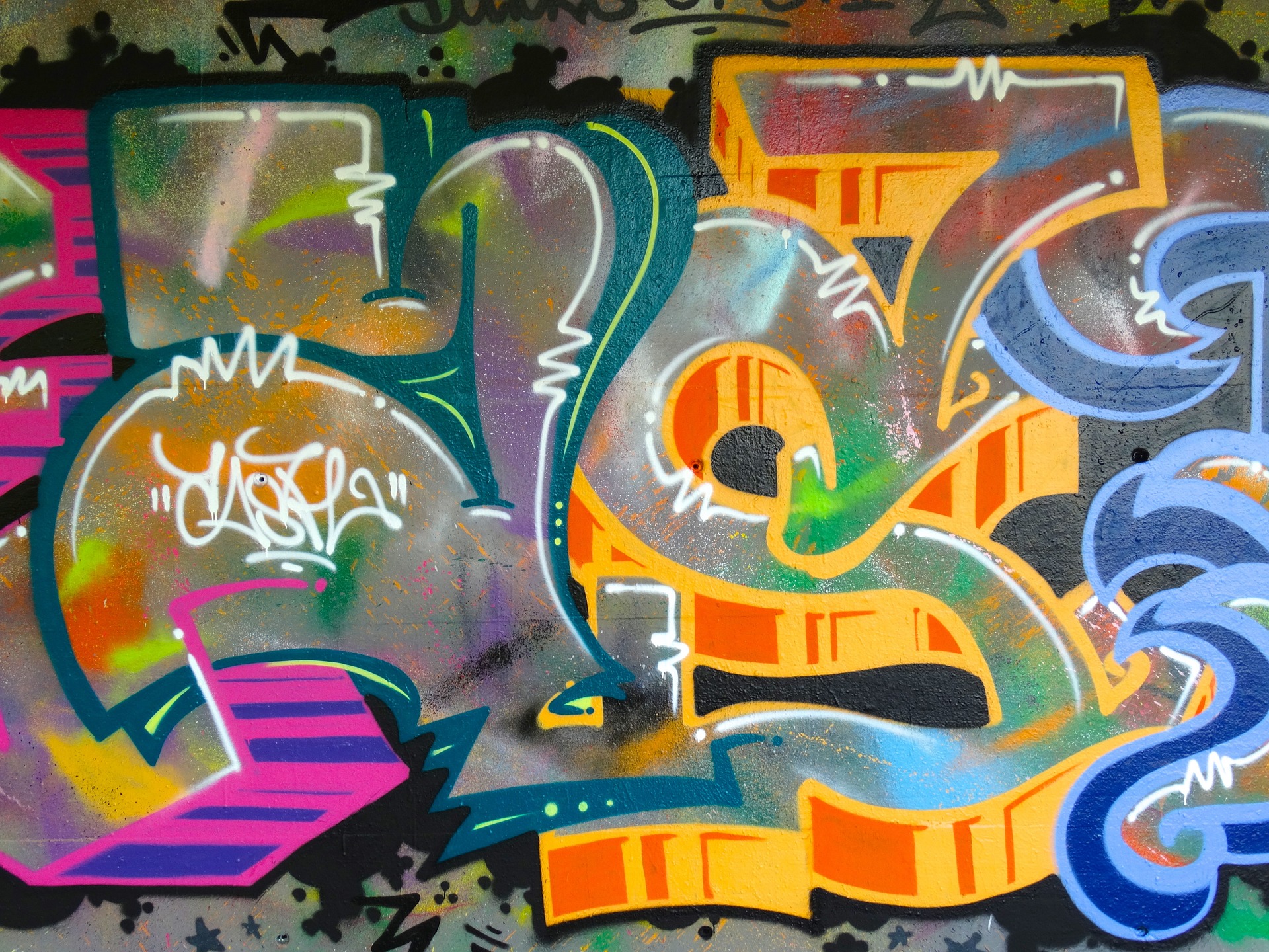 graffiti-482383_1920